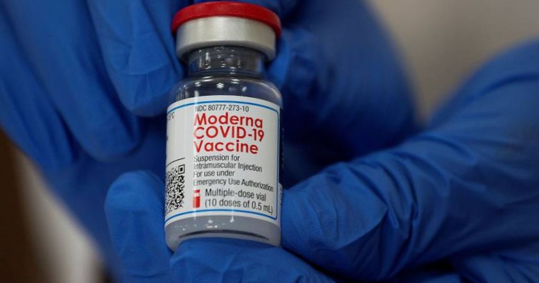 Еще 52000 доз вакцины Moderna прибывают в Испанию