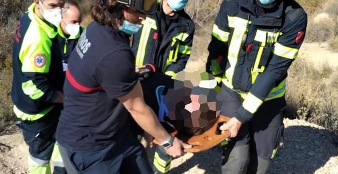Операция по спасению велосипедиста, упавшего в ущелье в Аликанте